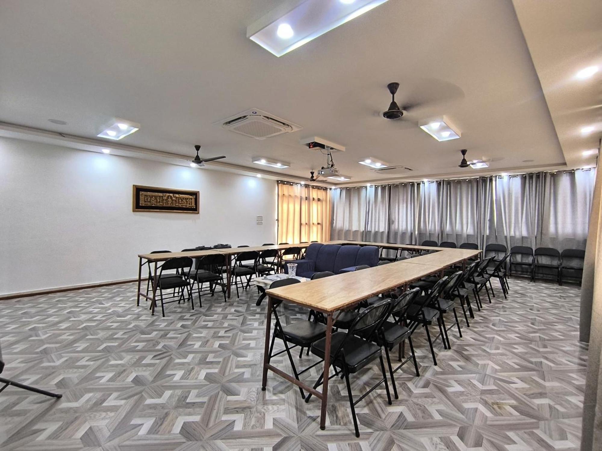 Hotel Peaceland Lumbini Kültér fotó