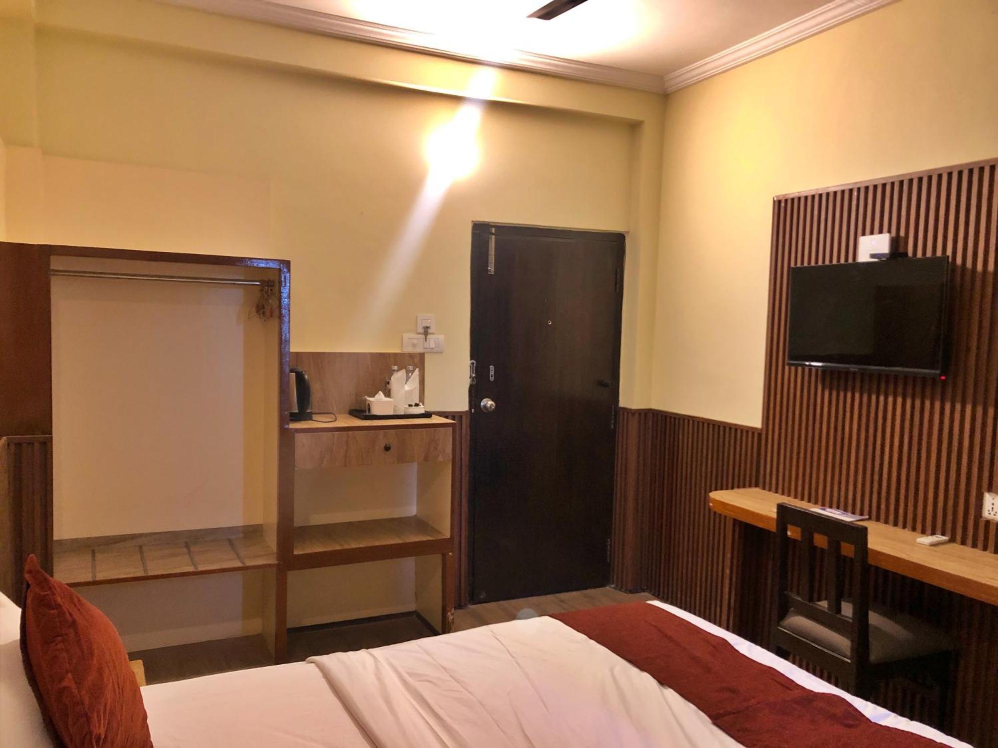 Hotel Peaceland Lumbini Kültér fotó